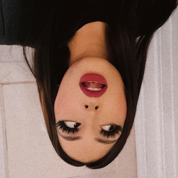 Meet your Posher, Tanya - Picture 1 of 1